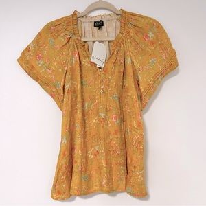 Wonderly‎ Gold Floral Linen Like Woven Top XS NWT Ruffle Neck Flutter Sleeve